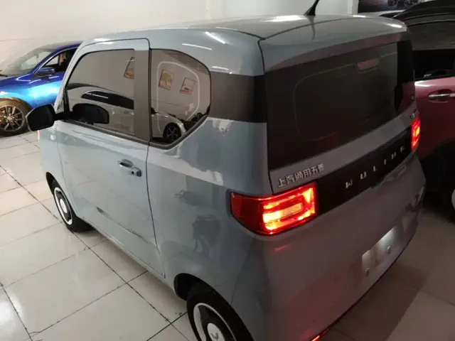 Wuling Hongguang Mini EV — Фото автомобиля 5