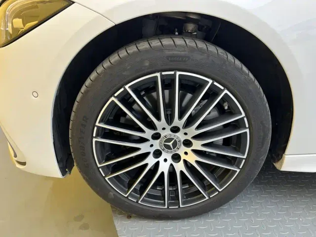 Mercedes-Benz C-Class — Фото автомобиля 9