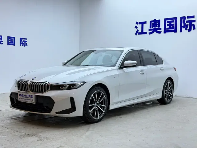 Фотография автомобиля — BMW 3 Series