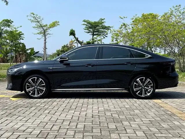 Chery Arrizo 8 PRO 2025 Pro 1.6T Luxury — Фото автомобиля 11