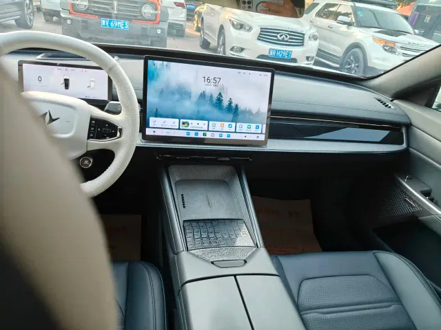 Dongfeng eπ 007 — Фото автомобиля 4