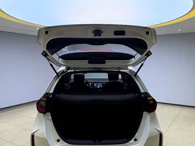 Honda Fit — Фото автомобиля 7