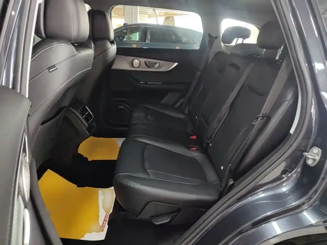 Chery Tiggo 8 PLUS — Фото автомобиля 16