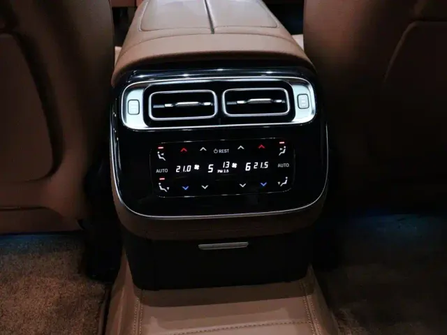 Mercedes-Benz S-Class — Фото автомобиля 11