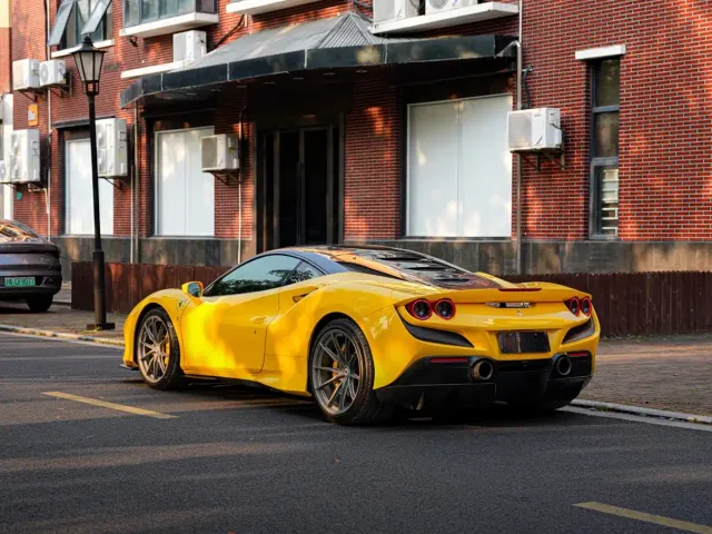 Ferrari F8 — Фото автомобиля 7