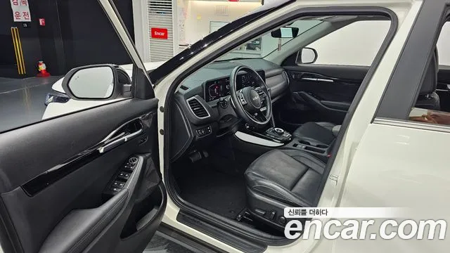 Kia Seltos — Фото автомобиля 15