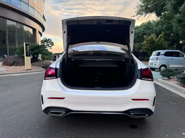 Mercedes-Benz Mercedes-Benz A-Class 2022 A 200 L Sport Sedan Style — Фото автомобиля 14