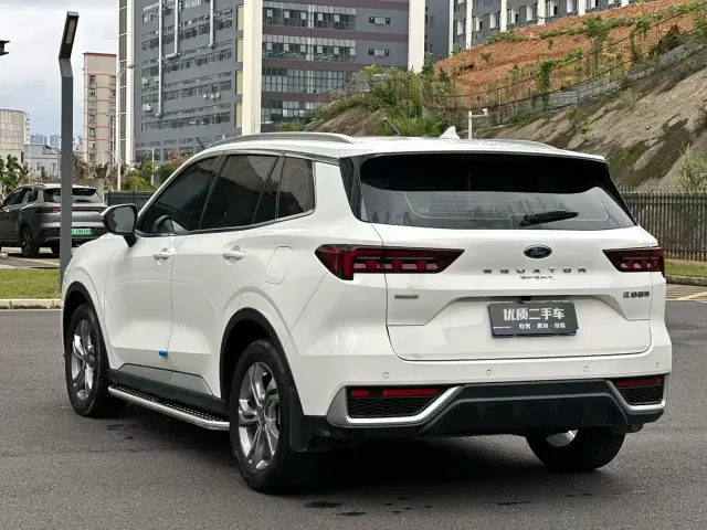 Ford Lingrui — Фото автомобиля 9