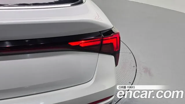 Kia K5 Новый K5 3 поколение 2.0 LPi(Для проката) — Фото автомобиля 23