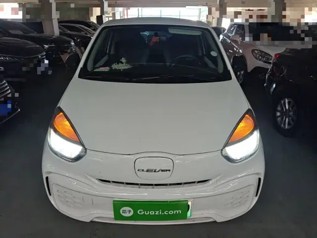 Roewe Clever — Фото автомобиля 2