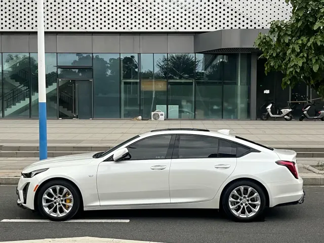 Cadillac CT5 — Фото автомобиля 7