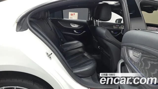 Mercedes-Benz CLS-Class — Фото автомобиля 12