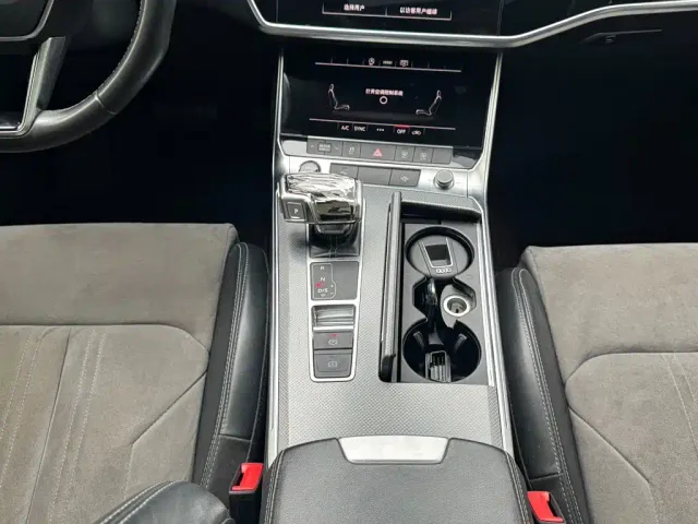 Audi A6L — Фото автомобиля 17