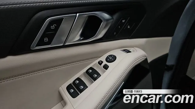 BMW X5 xDrive 40i M Sport — Фото автомобиля 22