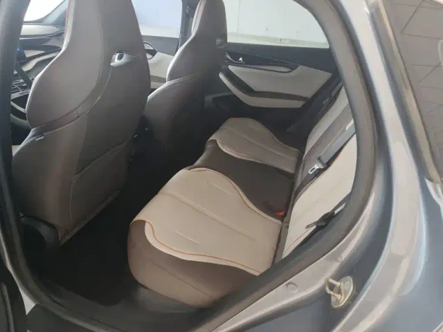 BYD Qin PLUS — Фото автомобиля 16