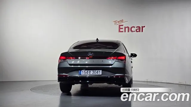 Hyundai Avante — Фото автомобиля 4