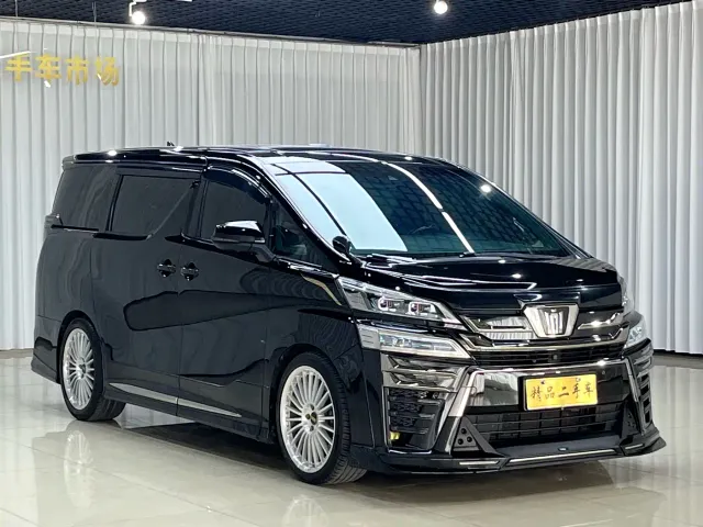 Toyota Vellfire — Фото автомобиля 3