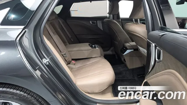 Kia K8 Hybrid — Фото автомобиля 17