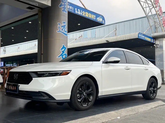 Фотография автомобиля — Honda Accord