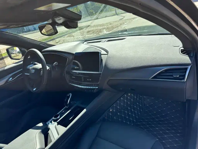 Cadillac CT5 — Фото автомобиля 17