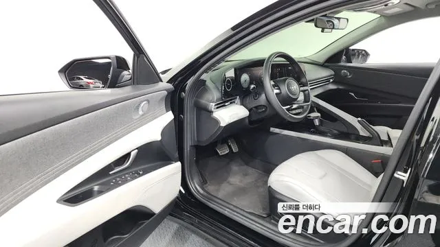 Hyundai AVANTE Avante (CN7) — Фото автомобиля 10