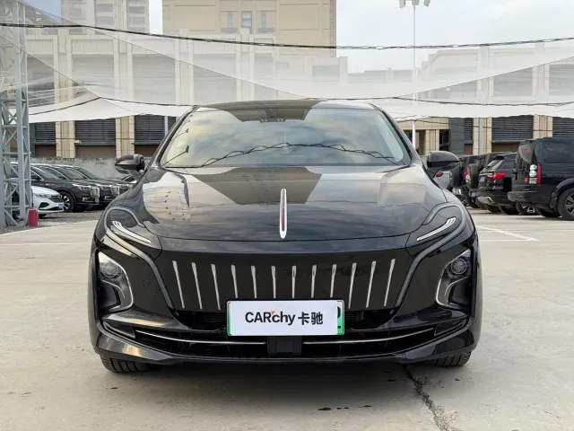 Hongqi E-QM5 — Фото автомобиля 2