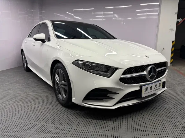 Mercedes-Benz A-Class — Фото автомобиля 3