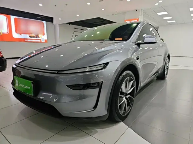 Фотография автомобиля — Tesla Model Y