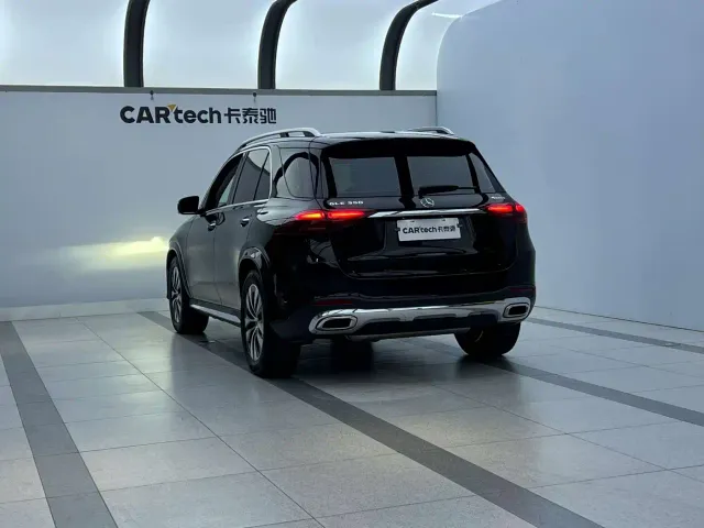 Mercedes-Benz GLE-Class — Фото автомобиля 5