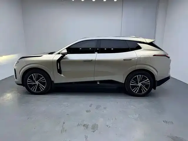 Lynk & Co 08 EM-P — Фото автомобиля 9