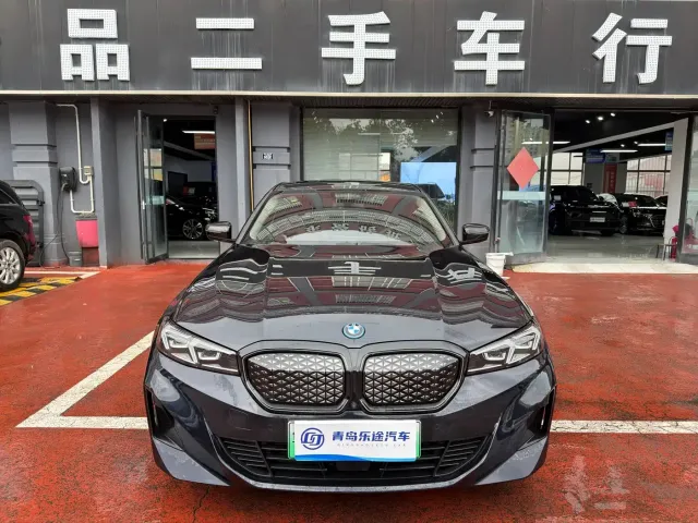 Фотография автомобиля — BMW i3