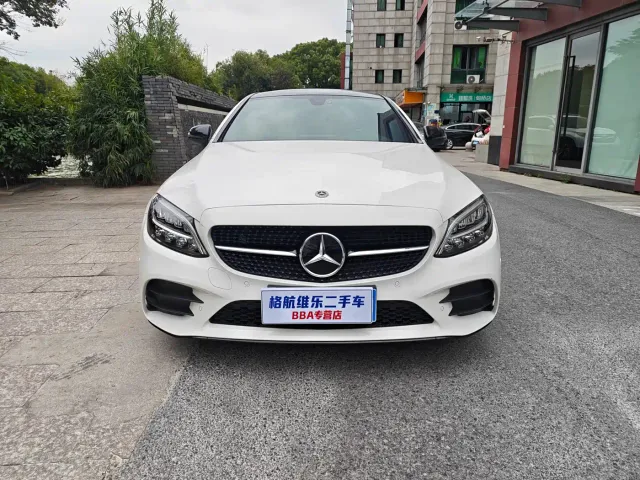 Mercedes-Benz C-Class — Фото автомобиля 2
