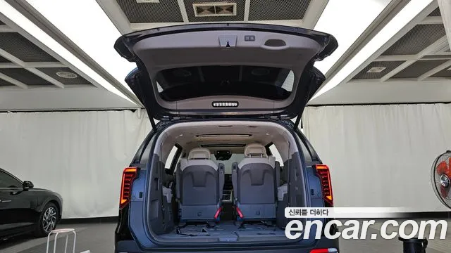 Kia Carnival 4th Gen — Фото автомобиля 26