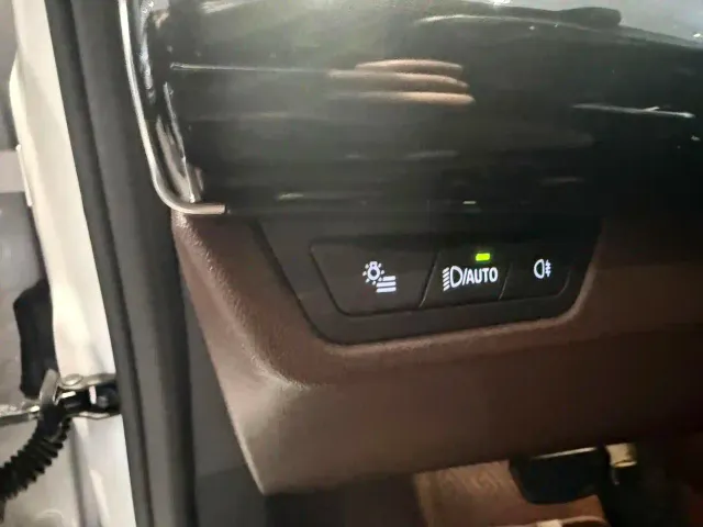 BMW X1 — Фото автомобиля 11