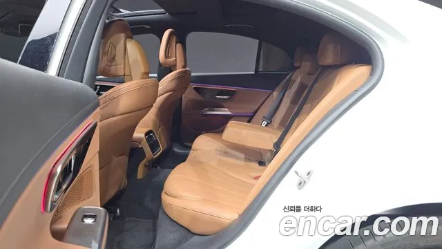 Mercedes-Benz E-Class W214 — Фото автомобиля 16