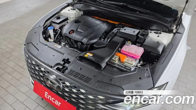 Hyundai Grandeur (New) Hybrid — Фото автомобиля 9