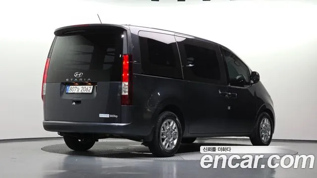 Фотография автомобиля — Hyundai Staria