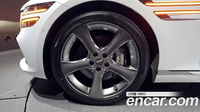 Genesis G80 Бензин 3.5 турбо AWD — Фото автомобиля 5