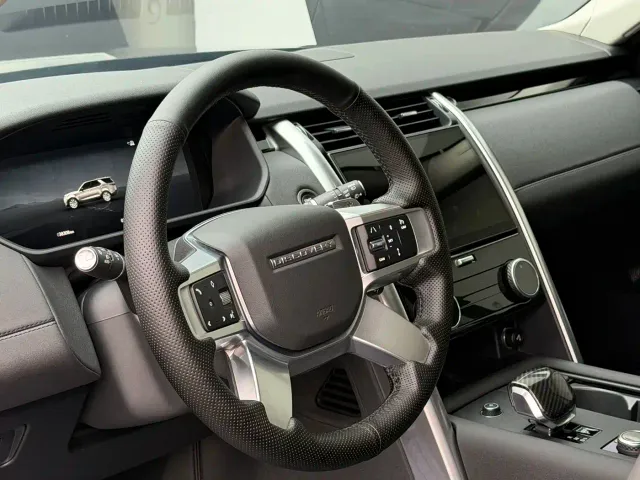 Land Rover Discovery — Фото автомобиля 11