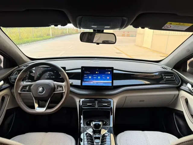 BYD Qin PLUS — Фото автомобиля 8