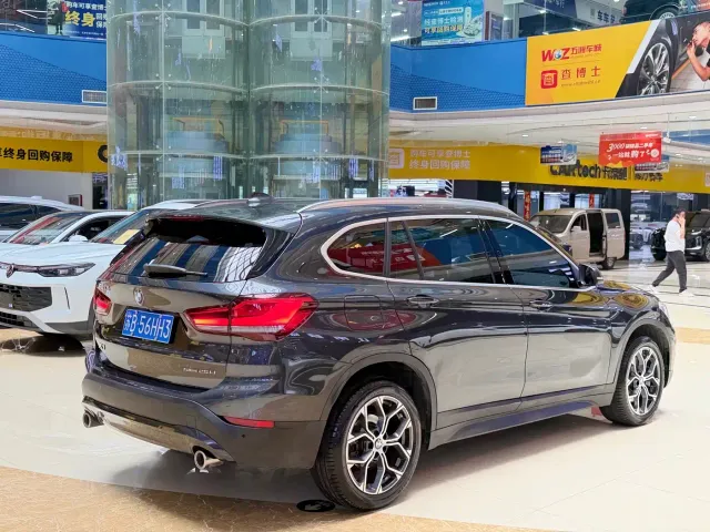 BMW X1 — Фото автомобиля 5