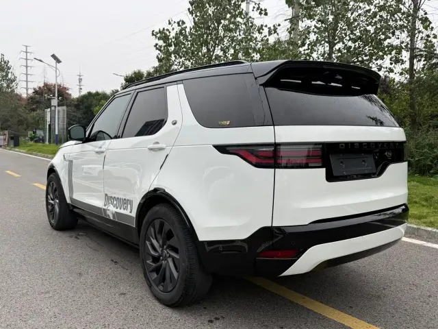 Land Rover Discovery 2023 Facelift 360PS R-Dynamic S — Фото автомобиля 4