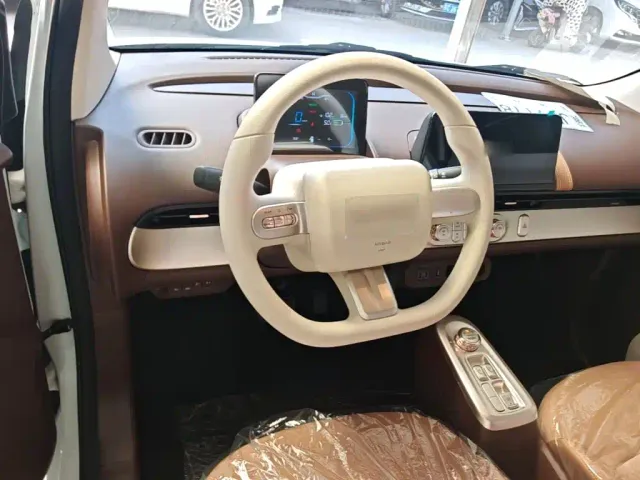 Changan Lumin — Фото автомобиля 10