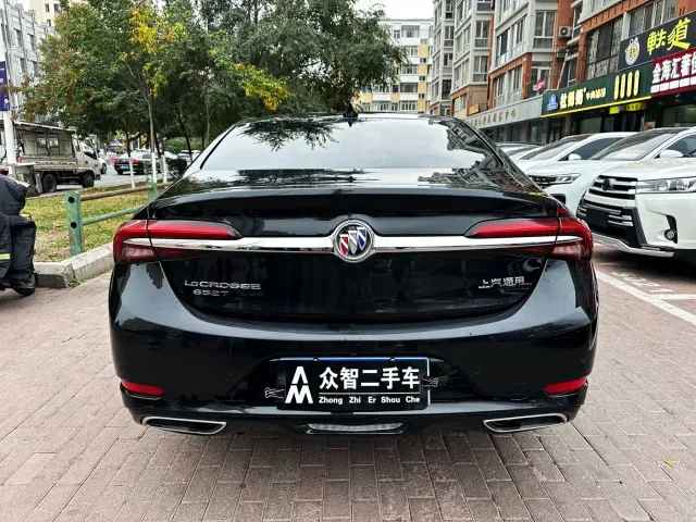 Buick LaCrosse — Фото автомобиля 4
