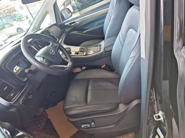 GAC Trumpchi M8 — Фото автомобиля 10