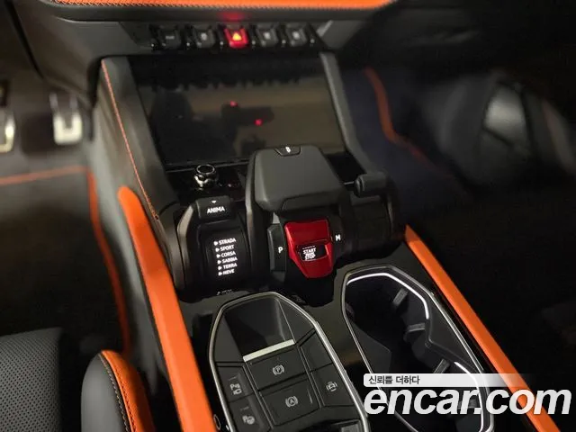 Lamborghini Urus — Фото автомобиля 11