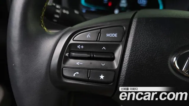 Hyundai Venue — Фото автомобиля 28
