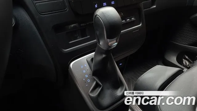 Hyundai Staria Staria L3.5 Школьный автобус — Фото автомобиля 8