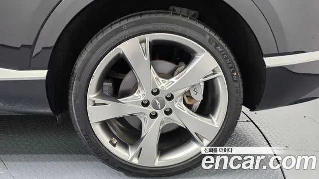 Genesis GV80 2.5T Бензин AWD — Фото автомобиля 18