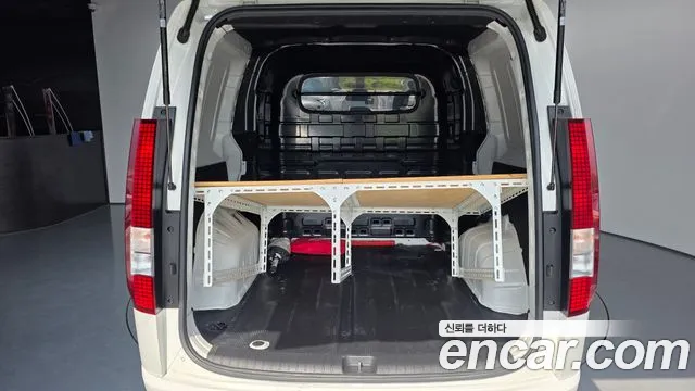 Hyundai Staria Staria Карго 5 мест — Фото автомобиля 20